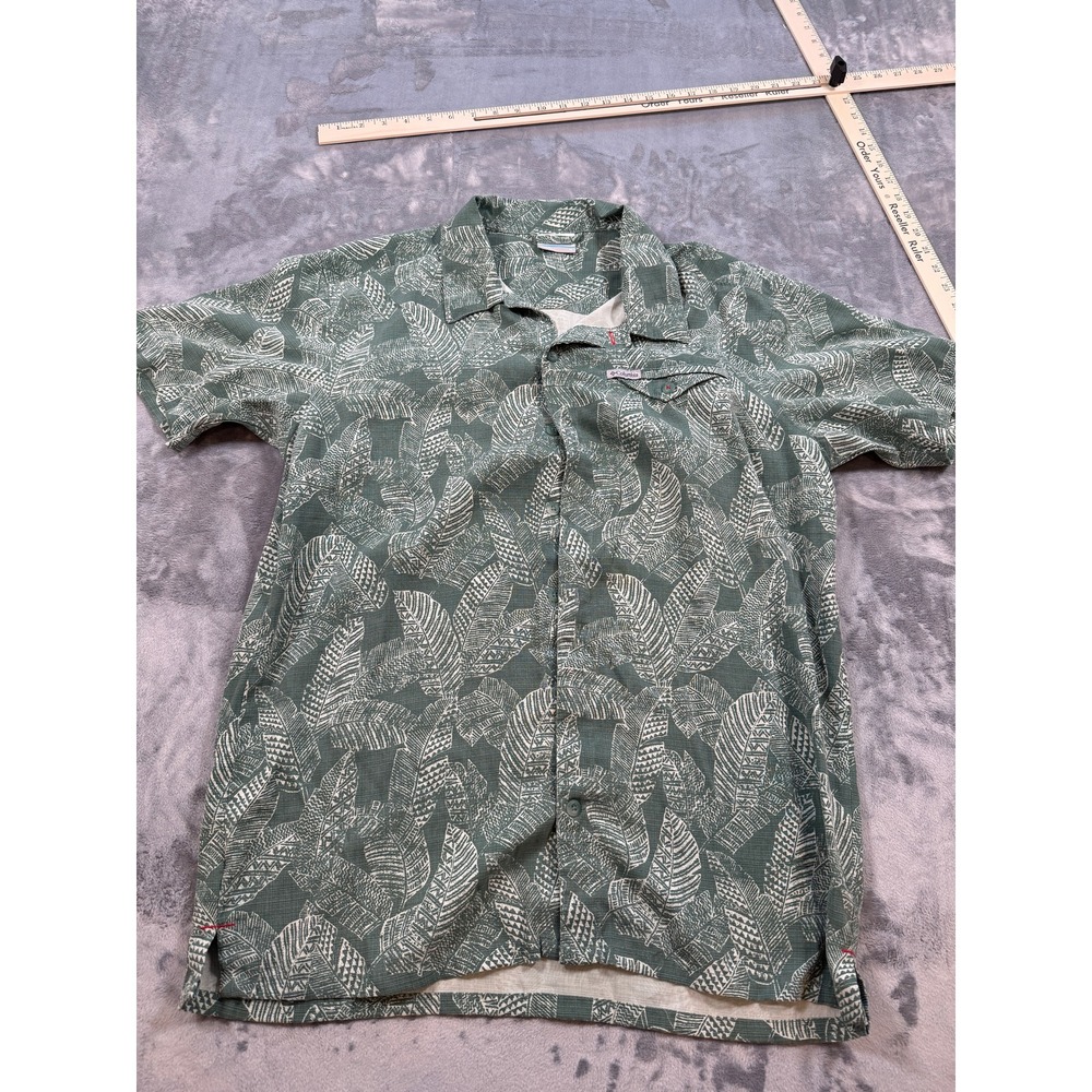 Columbia Men's M Green Leaf Print Button Down‎ Short Sleeve Casual Shirt Outdoor